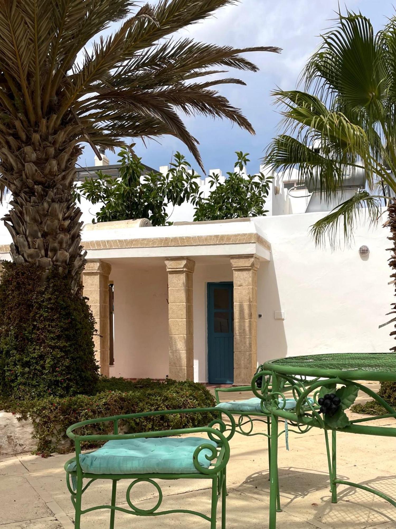 Hotel Villa Soleil シディ・カウキ エクステリア 写真
